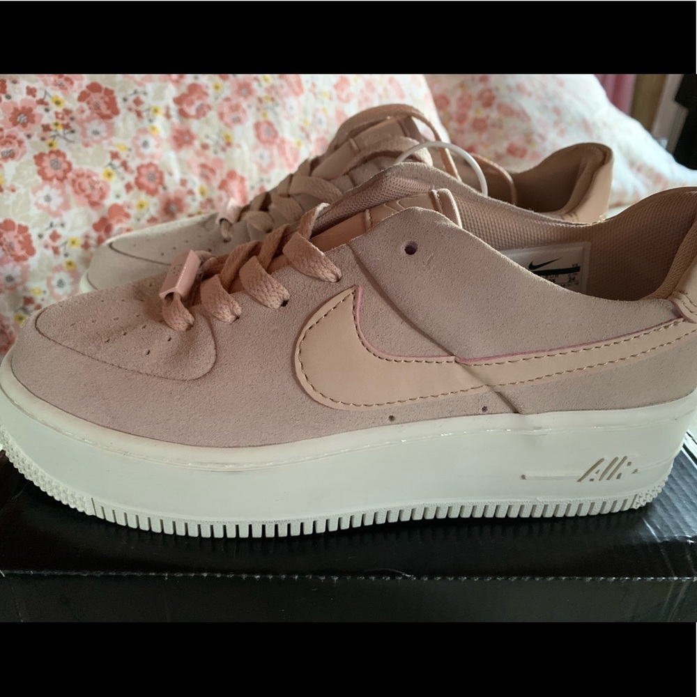 Nike AF 1 Sage low